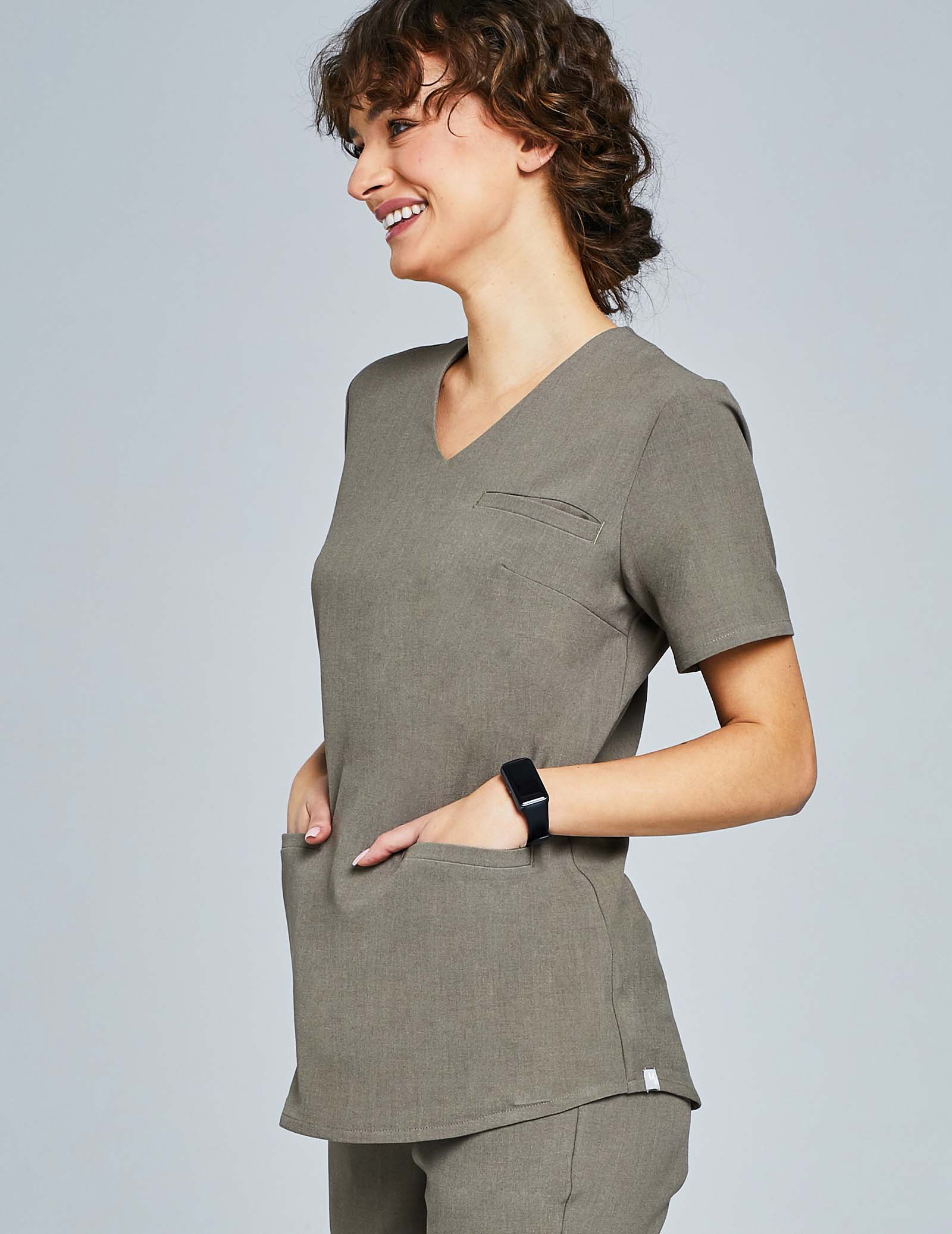 Grace Medical Sweatshirt – DUNKLER SAND