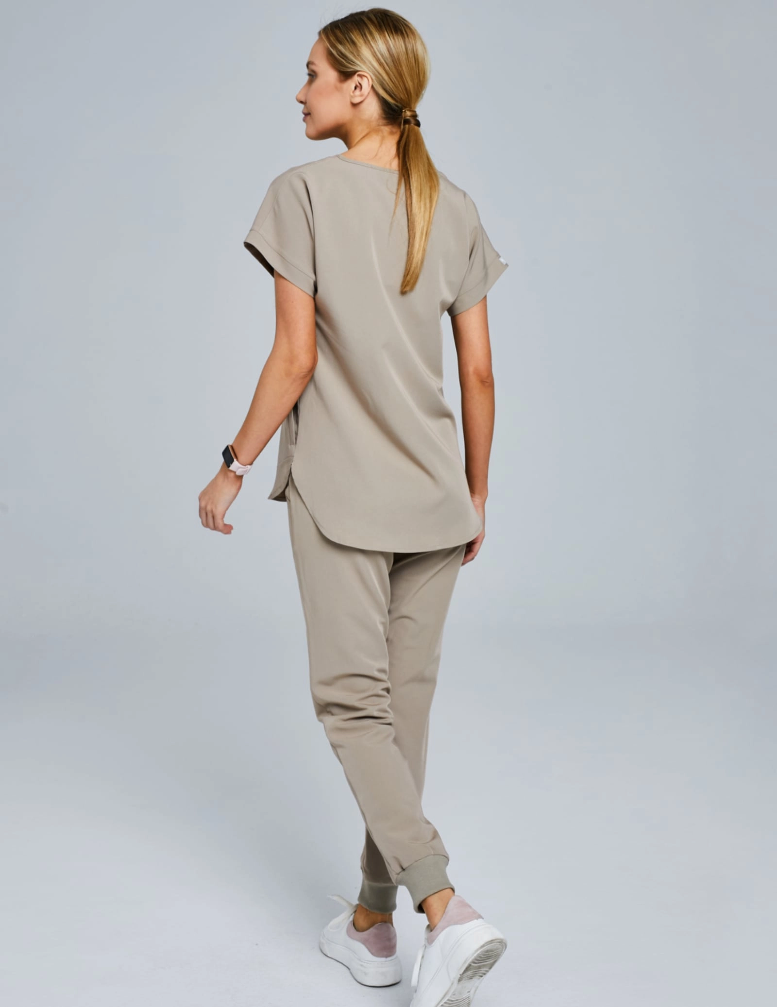 Medizinische Bluse Kendall - BEIGE